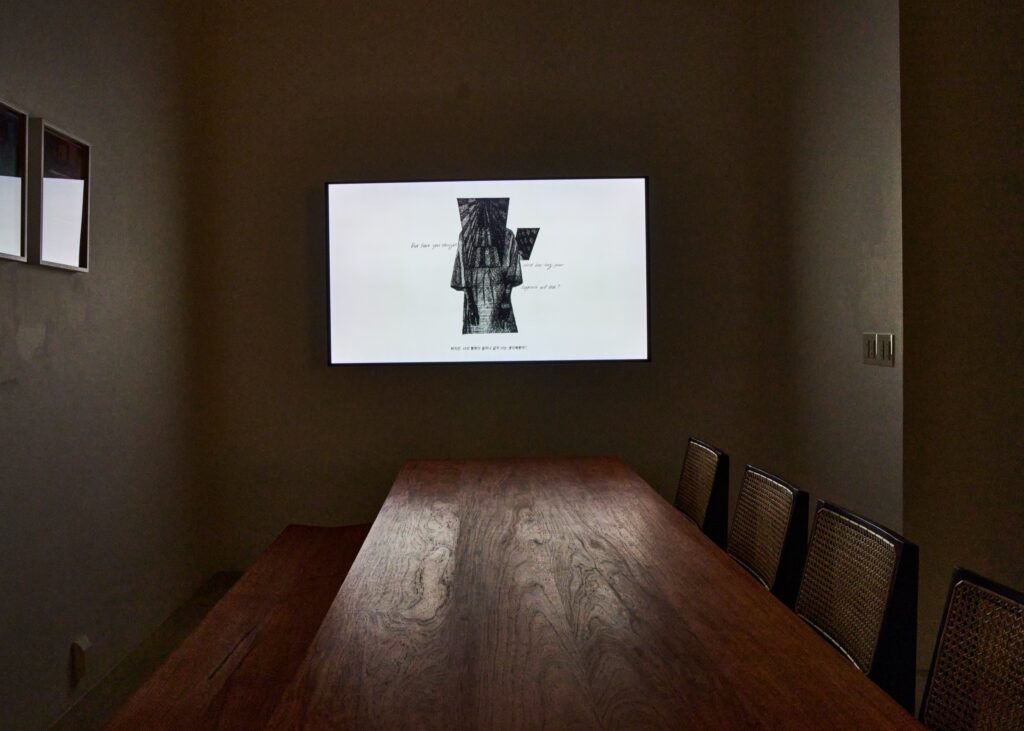 Algorithm Chronology Series Single-channel video, 2025, 2GIL29 Gallery, Seoul, South Korea, 2025