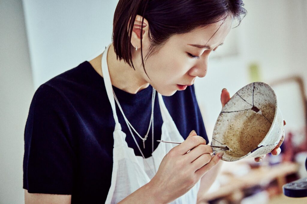 Kim Sumi finds the true beauty of kintsugi in how the result reflects the care and attention invested in it.