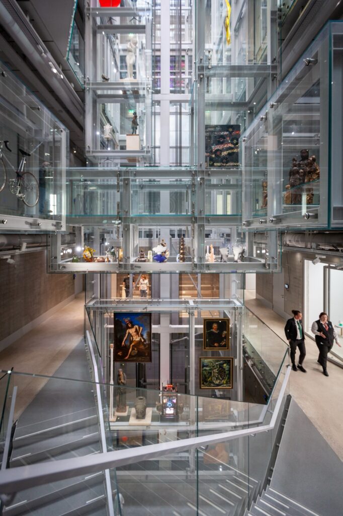 Depot Boijmans Van Beuningen embraces an open storage concept, with artworks exhibited throughout the space rather than confined to traditional galleries.
Depot Boijmans Van Beuningen ©shutterstock
