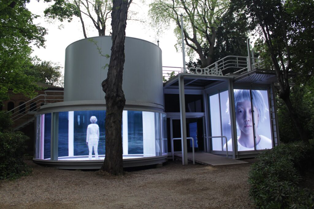 The Ways of Folding Space & Flying: 7 channel HD film installation with sound, 10 min 30 sec. Installation view at Korean Pavilion, Venice biennale, 2015