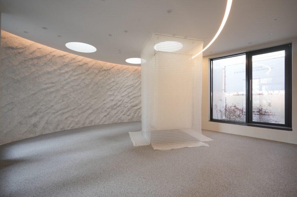Borrowed Landscape, Somisa weaving, installation, 1400 × 1400 × 3000 mm, 2025